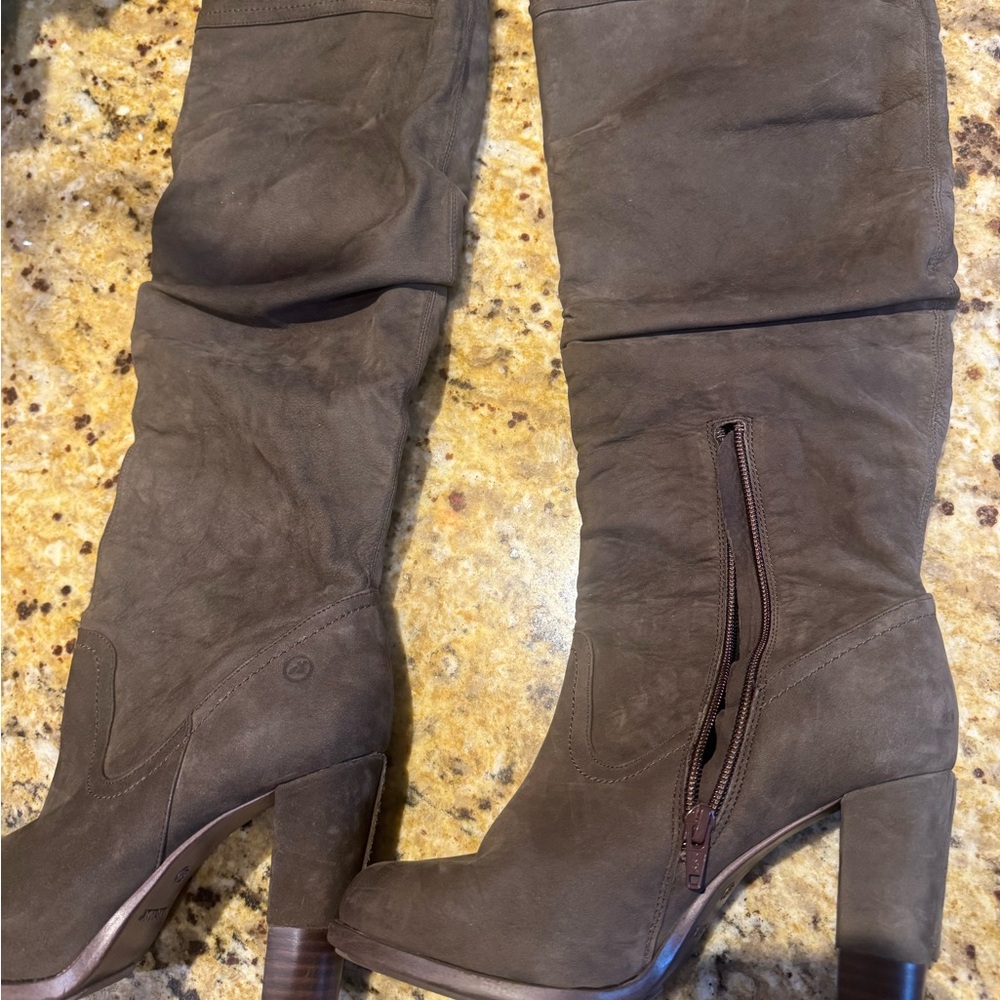 Chic Over the Knee Brown Boots
